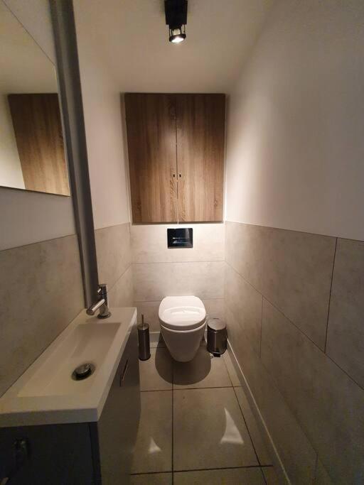 Appartement Centre Ville Au Calme Jardin Et Parking Public لا روشيل المظهر الخارجي الصورة